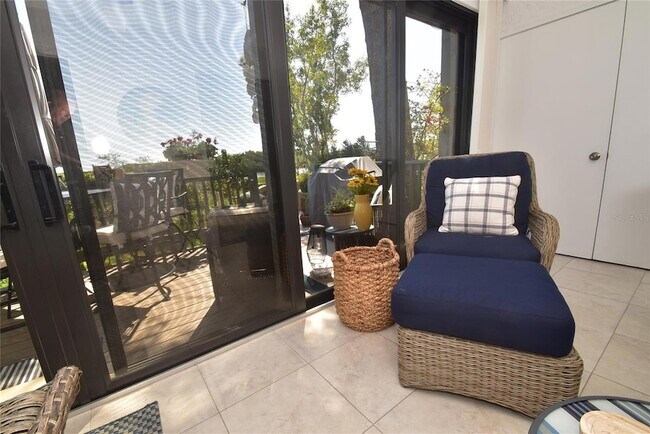 Building Photo - 1510 Pelican Point Dr