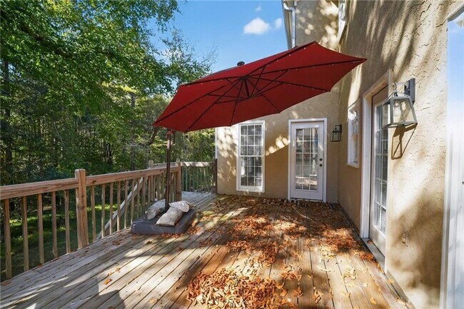 Building Photo - 641 Belgrave Ln