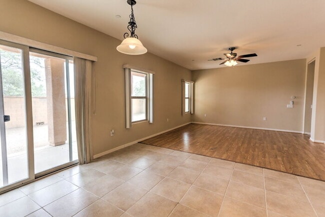 Building Photo - Rancho Sahuarita 5-Bed with 3.5 Baths 3187 Sq Ft