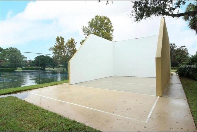 Building Photo - 5263 Brook Ct