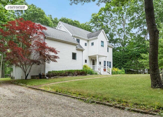 Building Photo - 26 Whalers Dr