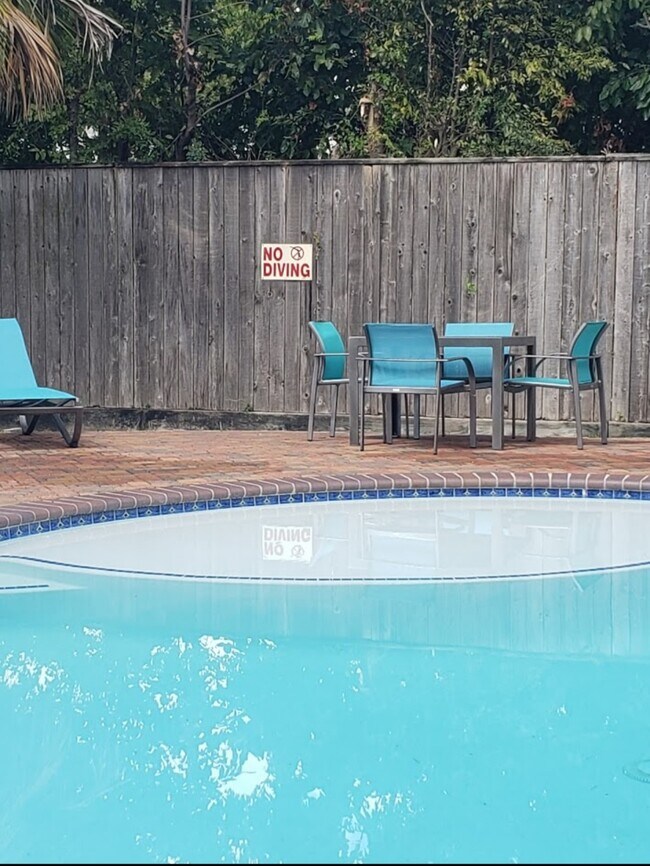 Deerwood Pines 414 Maxey Rd Houston TX 77013 Apartment Finder