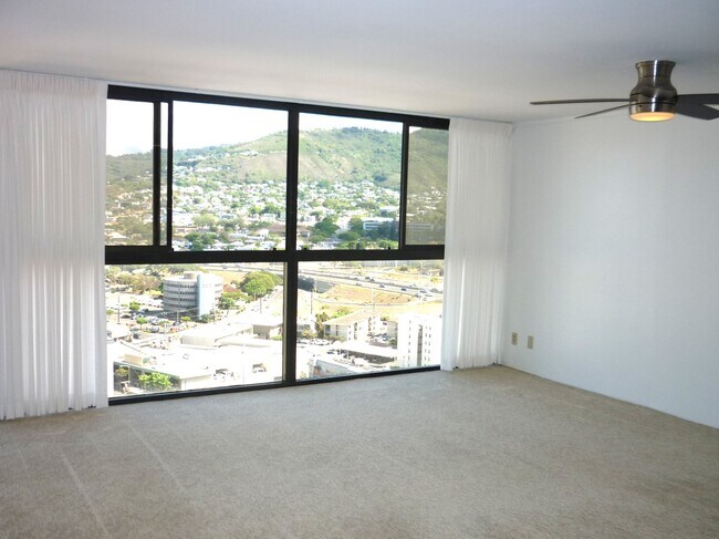 Building Photo - 2724 Kahoaloha Ln