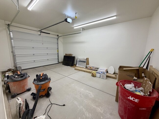 Building Photo - 1204 S Central Ave