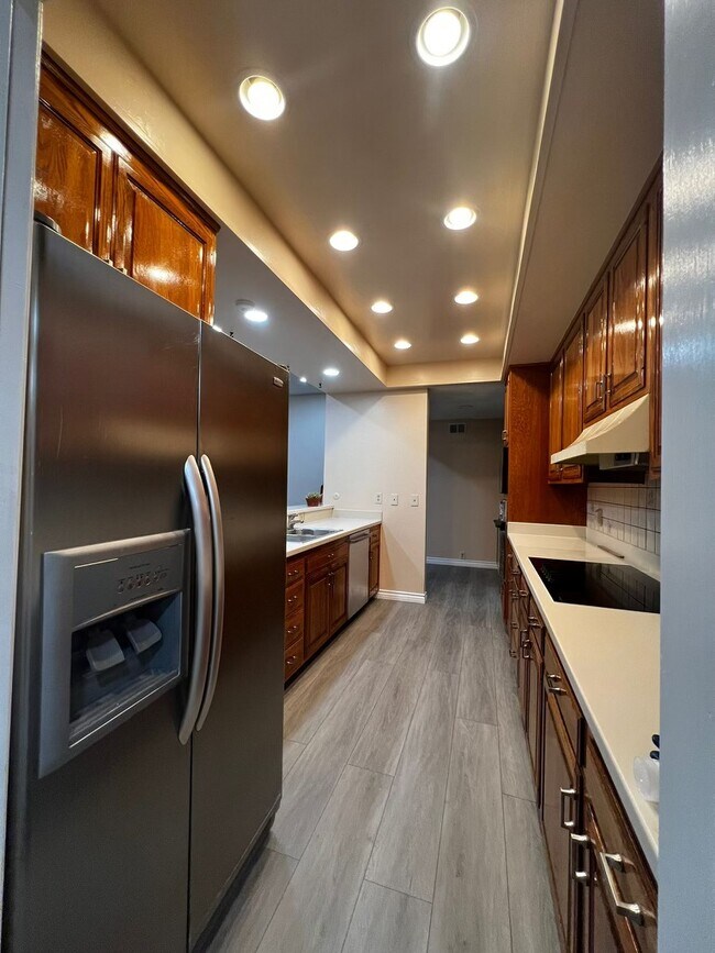 Building Photo - 9941 Mozelle Ln