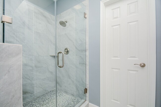 Building Photo - 22303 Bridgehaven Dr