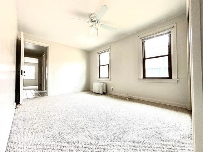 Building Photo - 2618 73rd Ave