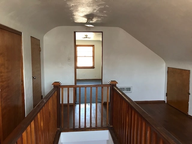 Building Photo - 1117 College St