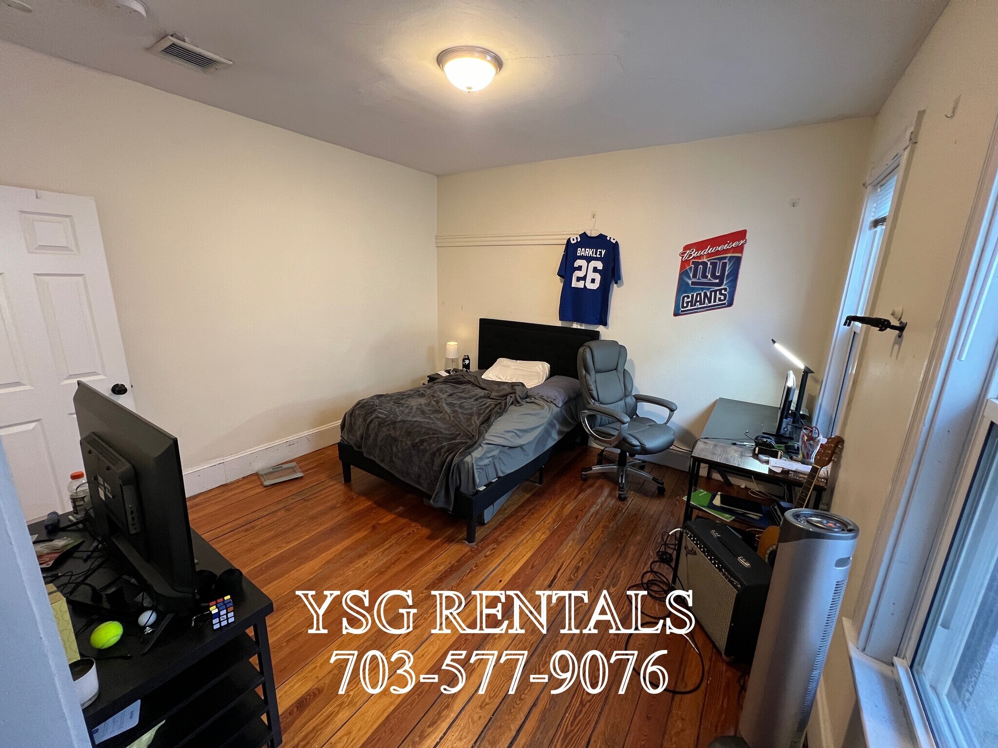 Building Photo - 9 Sunset St