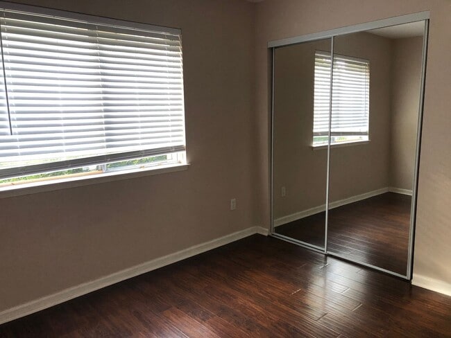 Building Photo - 12036 Caminito Campana