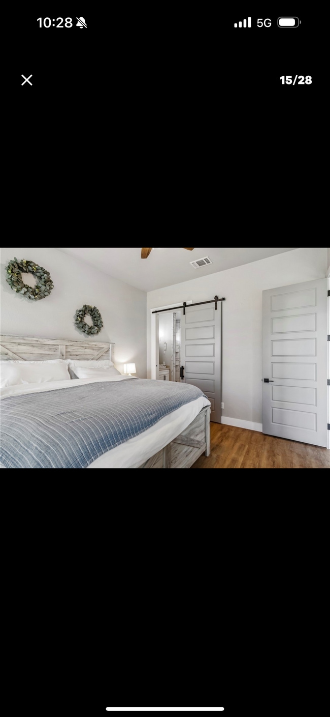 Building Photo - 360 Club Oak Ln