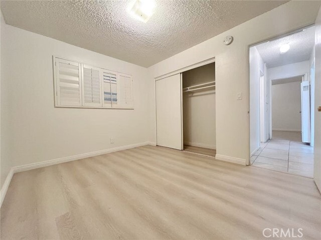 Building Photo - 1016 W El Morado Ct