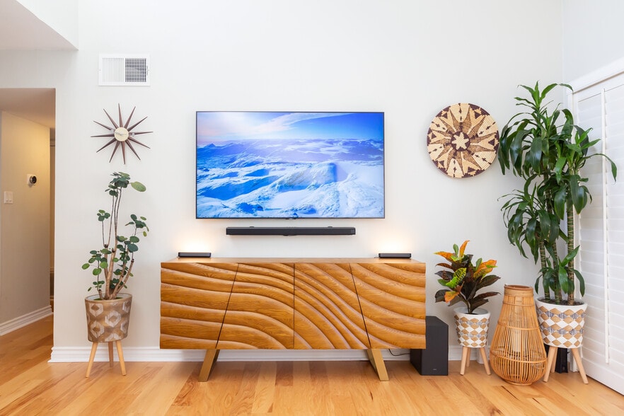 Building Photo - 5700 Etiwanda Ave