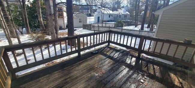 Building Photo - 9728 Country Way Rd