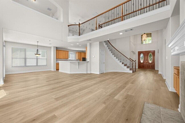 Building Photo - 6819 Chalk Hill Dr