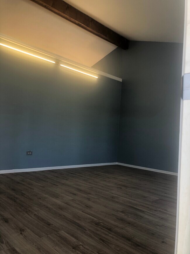 Building Photo - 625 Morningside Dr