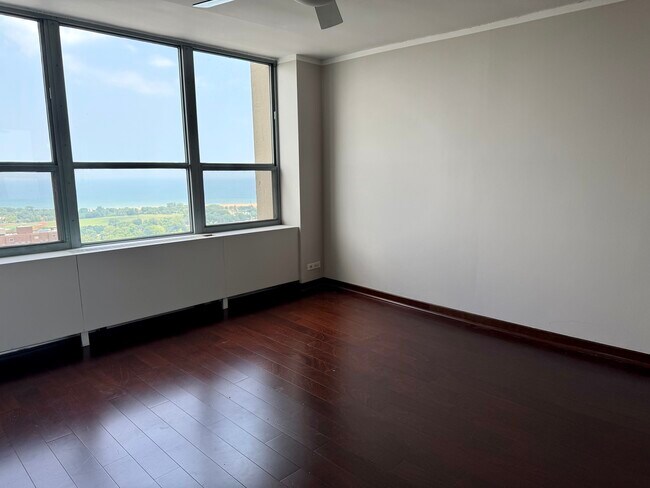 Building Photo - 655 W Irving Park Rd