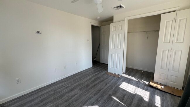 Building Photo - 216 N South Carolina Ave