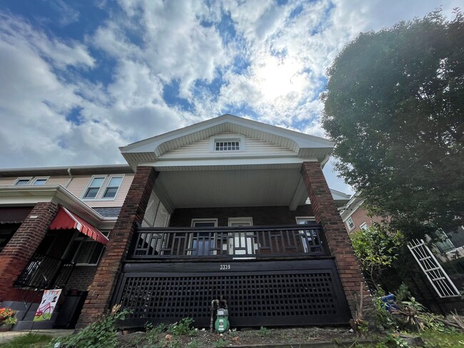 Building Photo - Available April 2026 - 2 Bedroom Home in Dormont w/ Central AC and Off-Street Parking Pad!