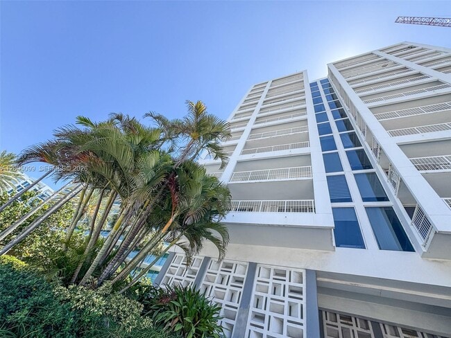 Building Photo - 9341 Collins Ave