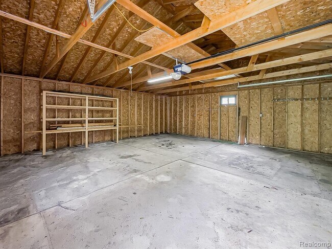 Building Photo - 7580 Thornwood St