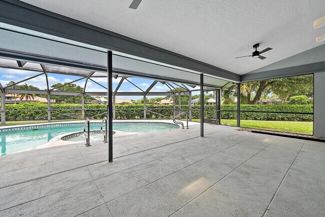 Building Photo - 18 Glencairn Rd
