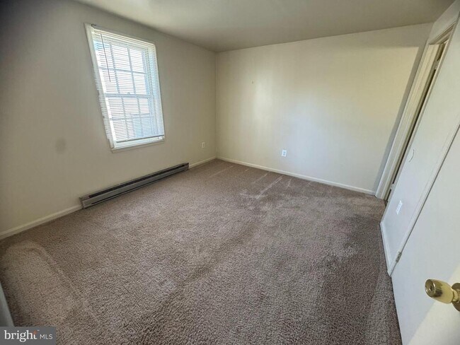 Building Photo - 109 S Bentz St