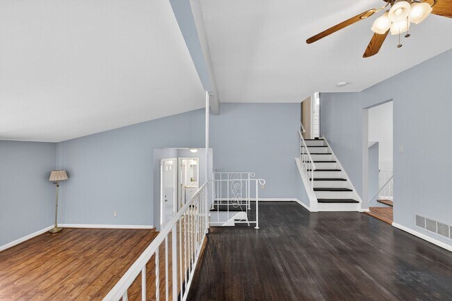 Building Photo - 77 Marsh Ave