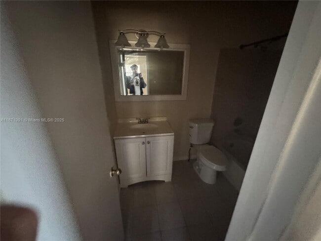 Building Photo - 9060 NW 45th Ct