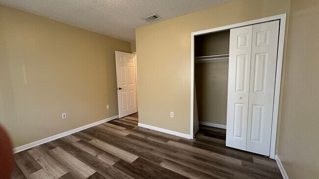 Building Photo - 112 Cory Ln
