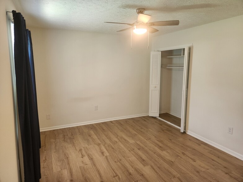 Primary Bedroom - 1704 Danbury Dr