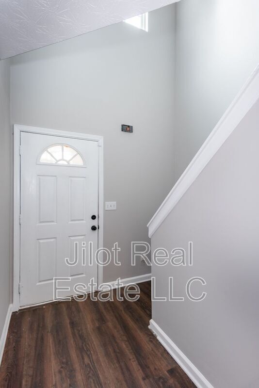 Building Photo - 218 Matthew Ln