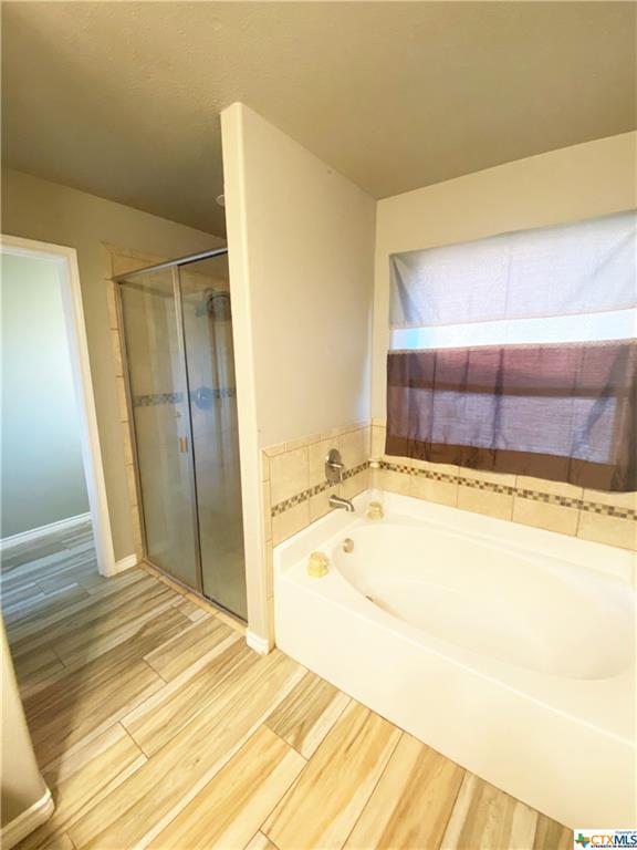 Building Photo - 5504 Spring Valley Dr