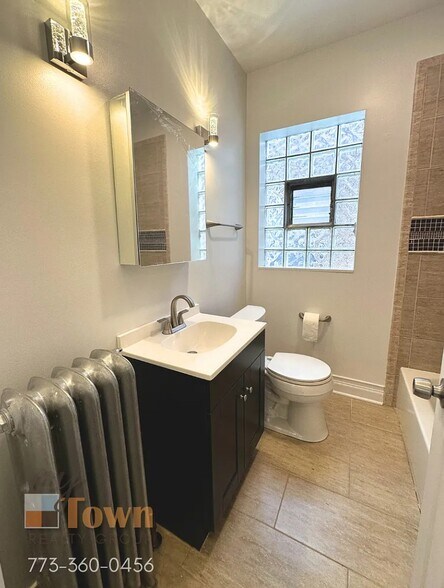 Building Photo - 5008 W Henderson St