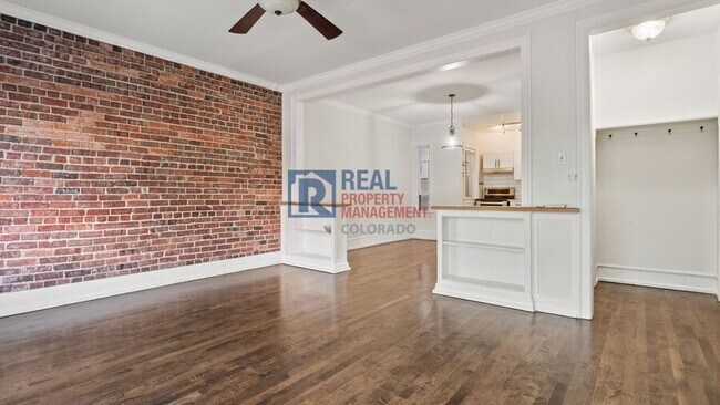 Building Photo - 541 E 14th Ave
