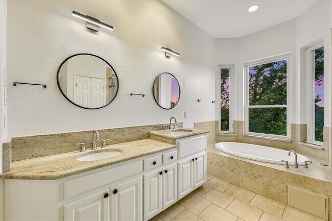 Building Photo - 5506 Merrywing Cir