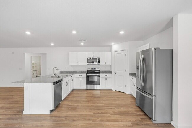 Building Photo - 1796 W Laguna Dr