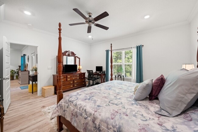 Building Photo - 157 JRS Wy