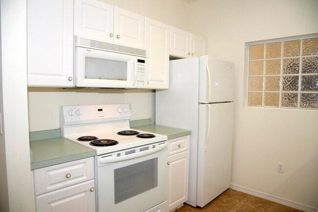 Building Photo - 1501 Partin Dr N