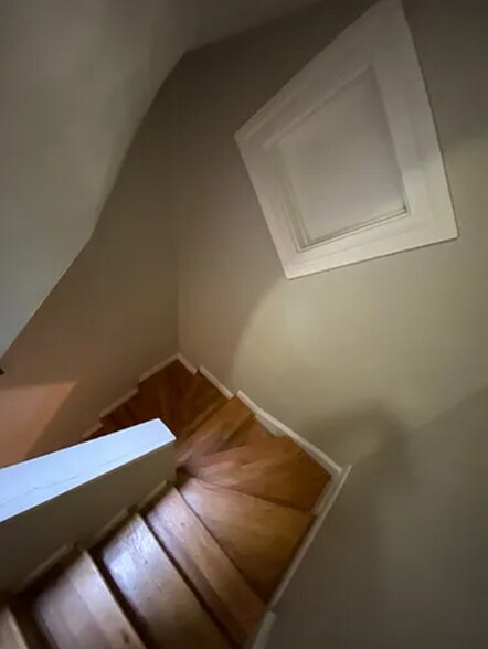 Building Photo - 2390/2392 Wheeler