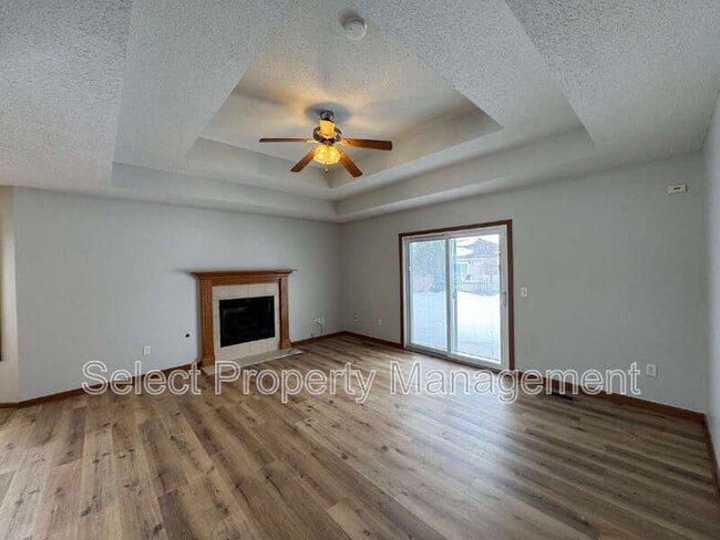 Building Photo - 829 Willen Ln