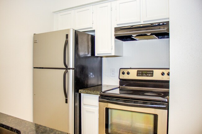 Building Photo - 2120 El Paseo St