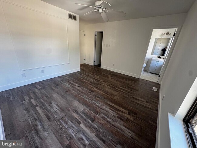 Primary Photo - 632 Foxton Ct