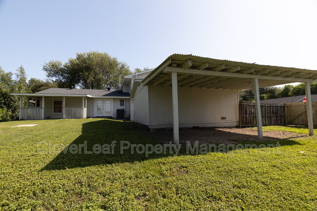 Building Photo - 5102 Staplehurst St