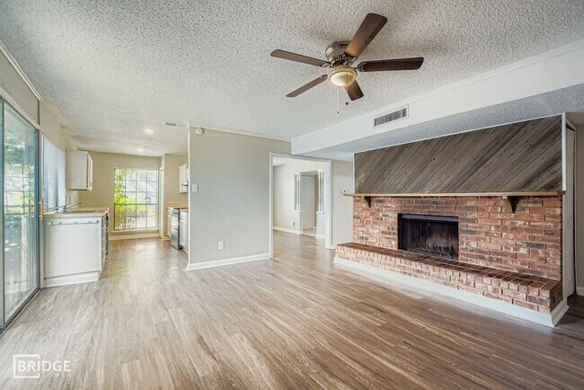 Building Photo - 9117 Fairmont Cir