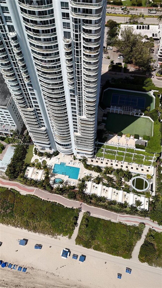 Building Photo - 6365 Collins Ave