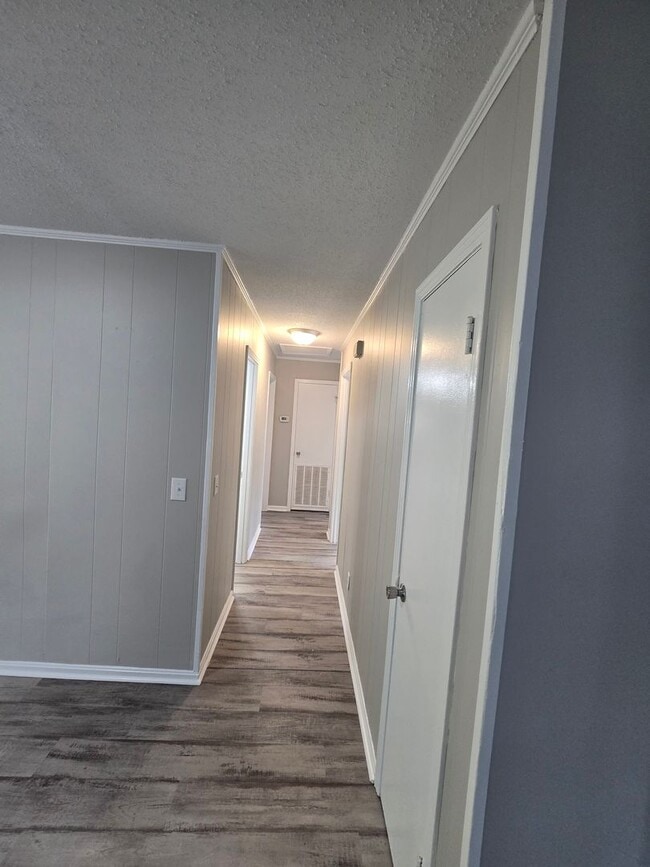 Building Photo - Beautiful Downtown Enterprise