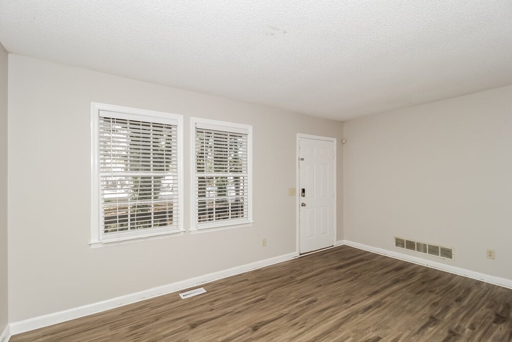 Building Photo - 2737 Pine Mountain Cir