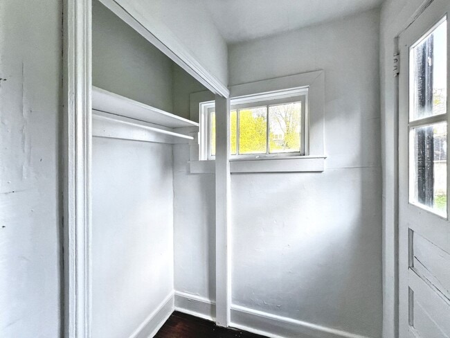 Building Photo - 125 Ardmore Ave