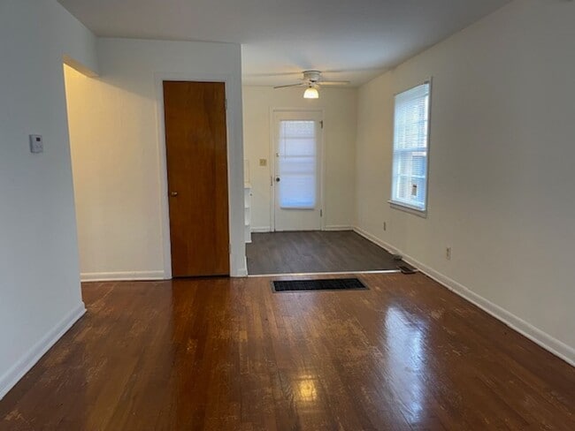 Building Photo - 323 S Weller